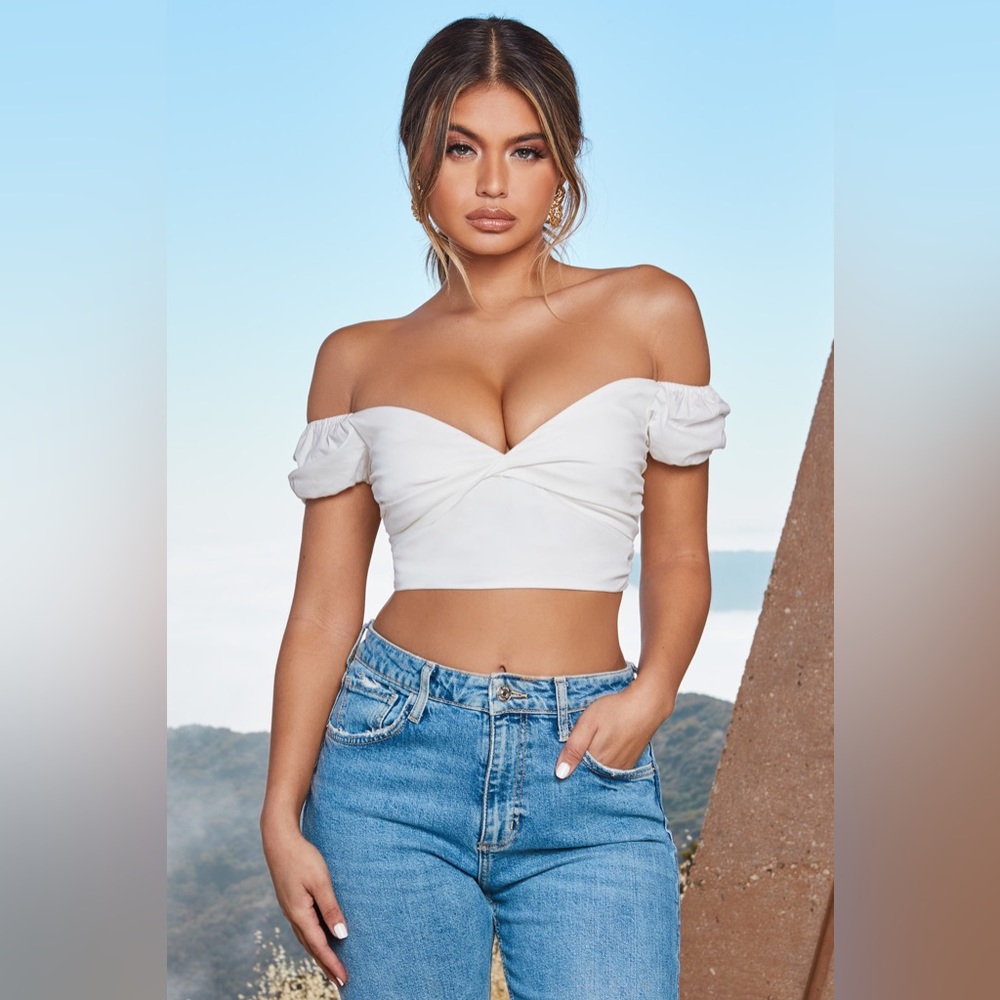 Oh Polly Fresh Crop Twist Front Puff Sleeve Crop Top in Oyster White Size 8 US